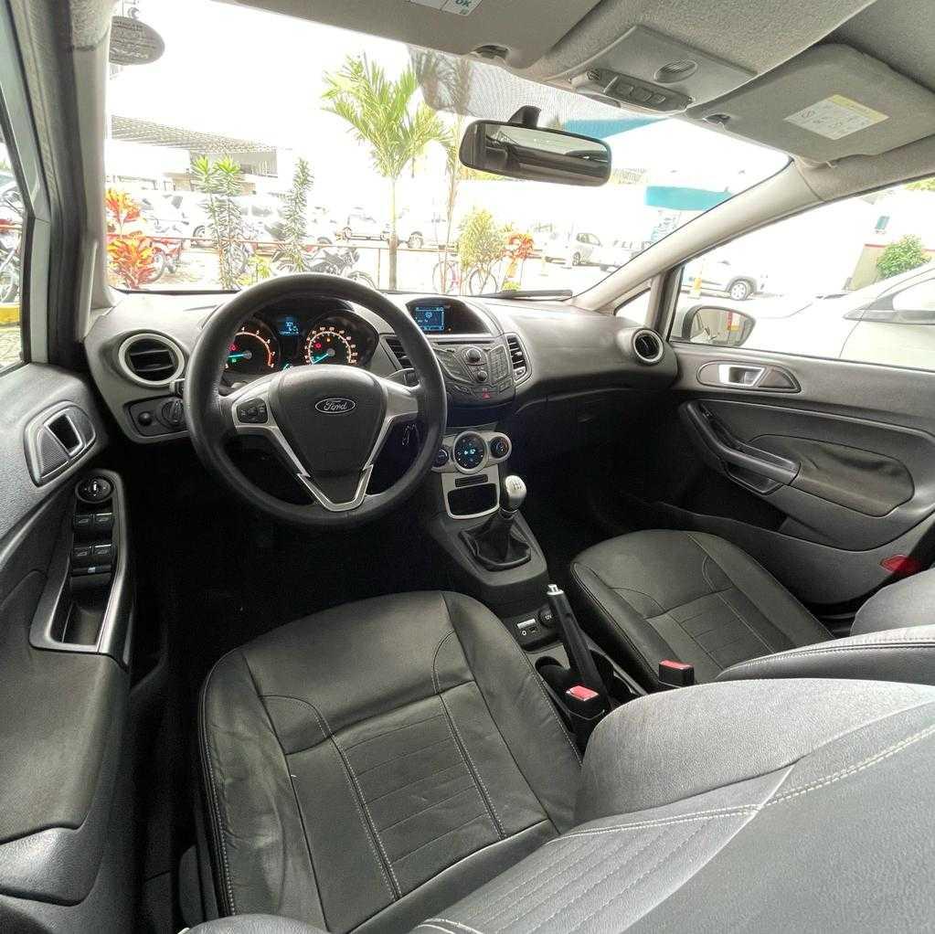 FORD FIESTA HATCH SE 1.6 2014 BRANCA