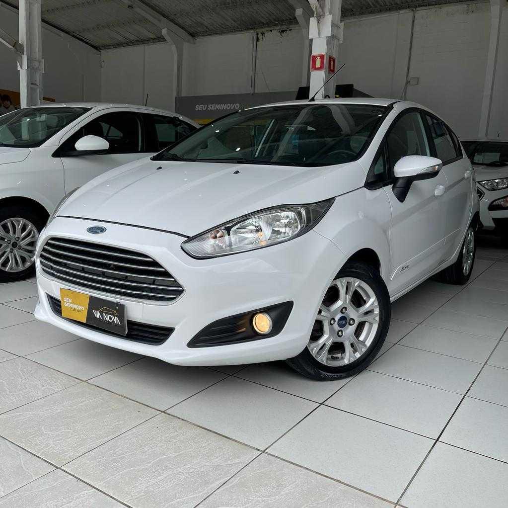 FORD FIESTA HATCH SE 1.6 2014 BRANCA