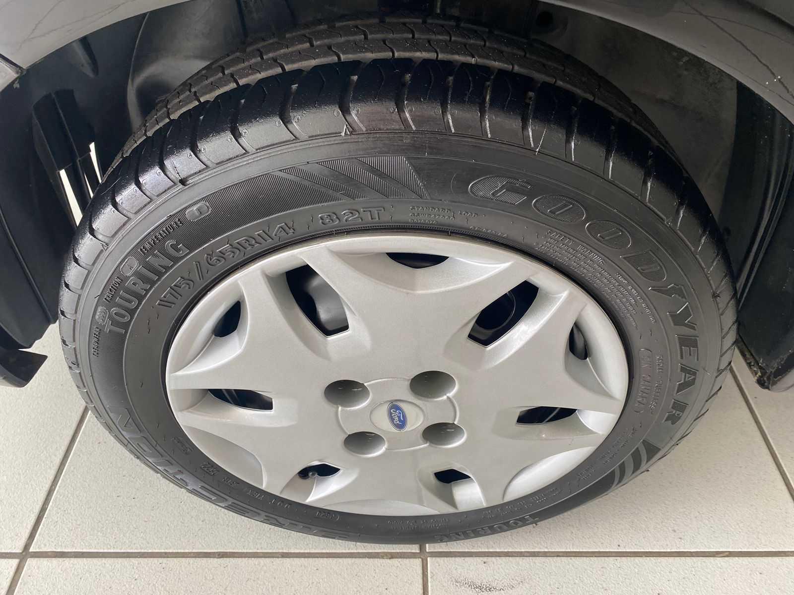 FORD FIESTA SEDAN 1.6 2012 PRETA