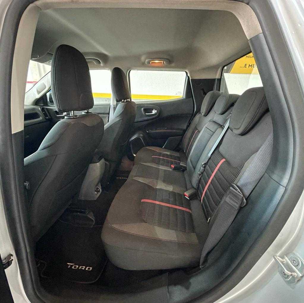 FIAT  TORO FREEDOM AT 2017 PRATA