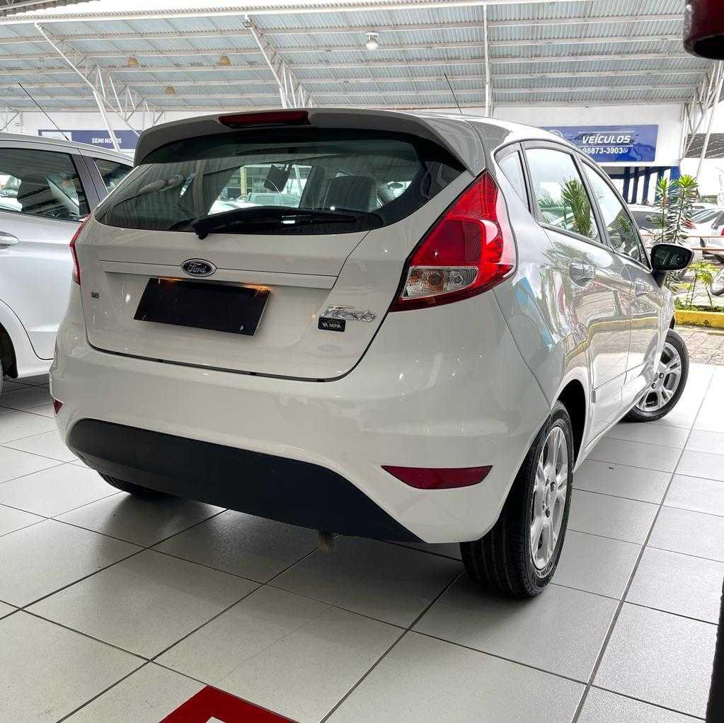 FORD FIESTA HATCH SE 1.6 2014 BRANCA